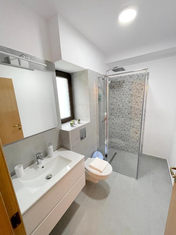 Cosy&Minimalistic Apartments - Haret Building Sinaia Eksteriør billede
